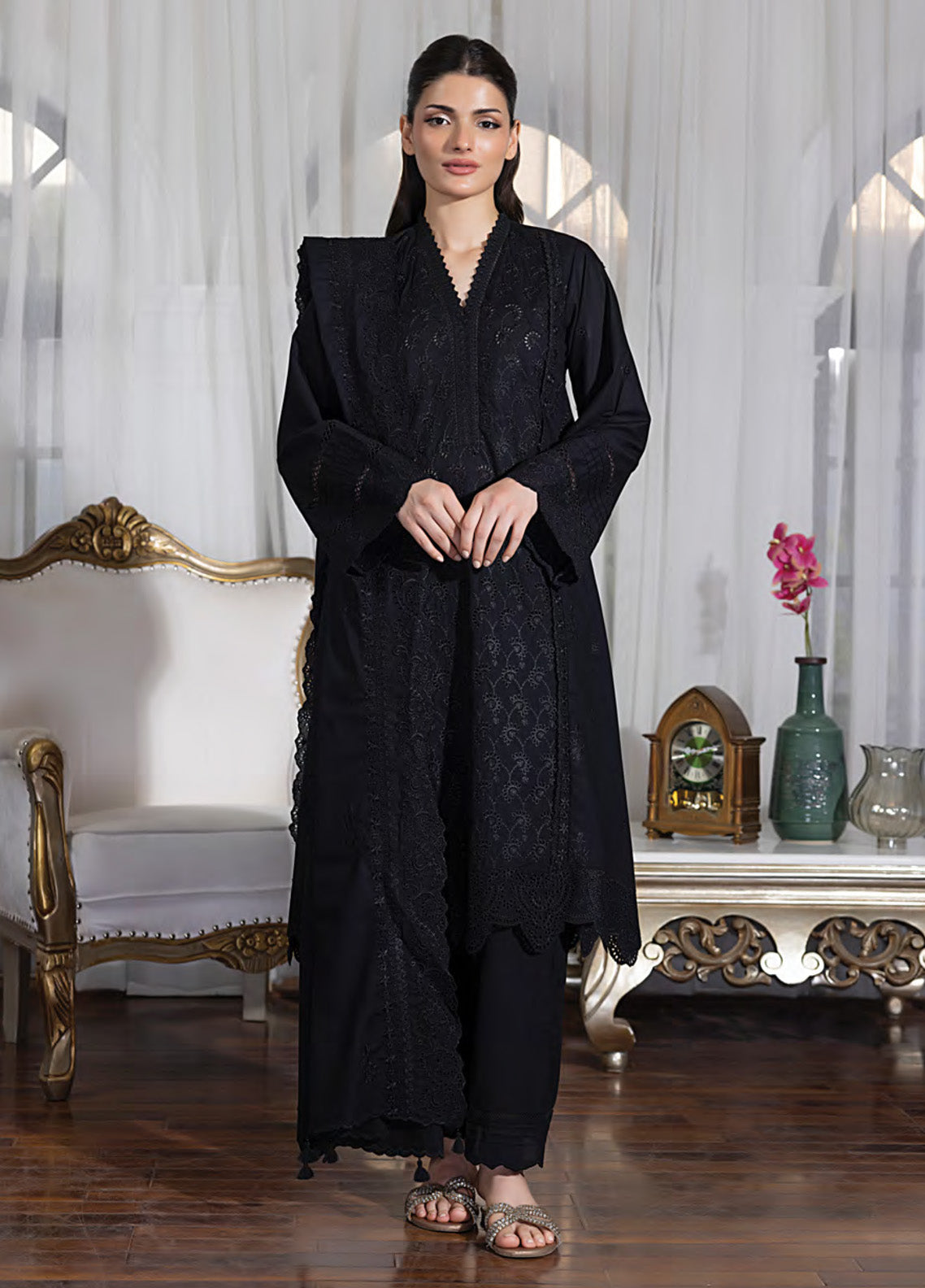 Komal By LSM Lakhany Embroidered Lawn 3 Piece Unstitched Suit LSM25KME LG-RL-0217 Komal By LSM Lakhany Embroidered Lawn 3 Piece Unstitched Suit LSM25KME LG-RL-0217