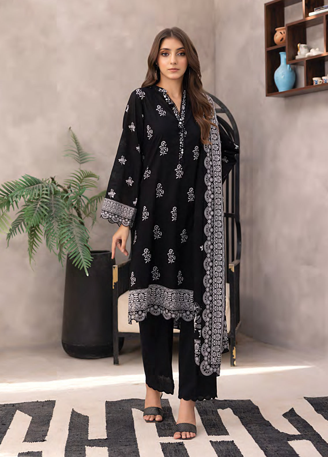 Komal By LSM Lakhany Printed Lawn 3 Piece Unstitched Suit LSM25KME LG-AR-0182 Komal By LSM Lakhany Printed Lawn 3 Piece Unstitched Suit LSM25KME LG-AR-0182