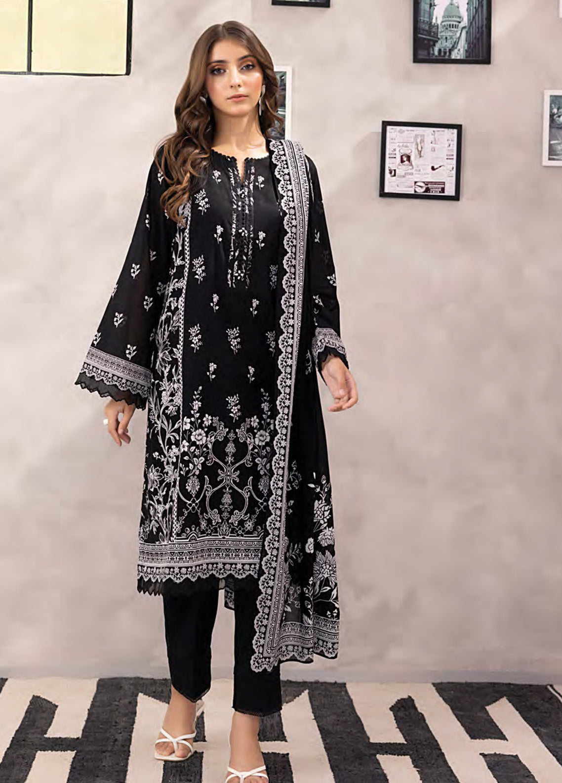 Komal By LSM Lakhany Printed Lawn 3 Piece Unstitched Suit LSM25KME LG-AR-0202 Komal By LSM Lakhany Printed Lawn 3 Piece Unstitched Suit LSM25KME LG-AR-0202