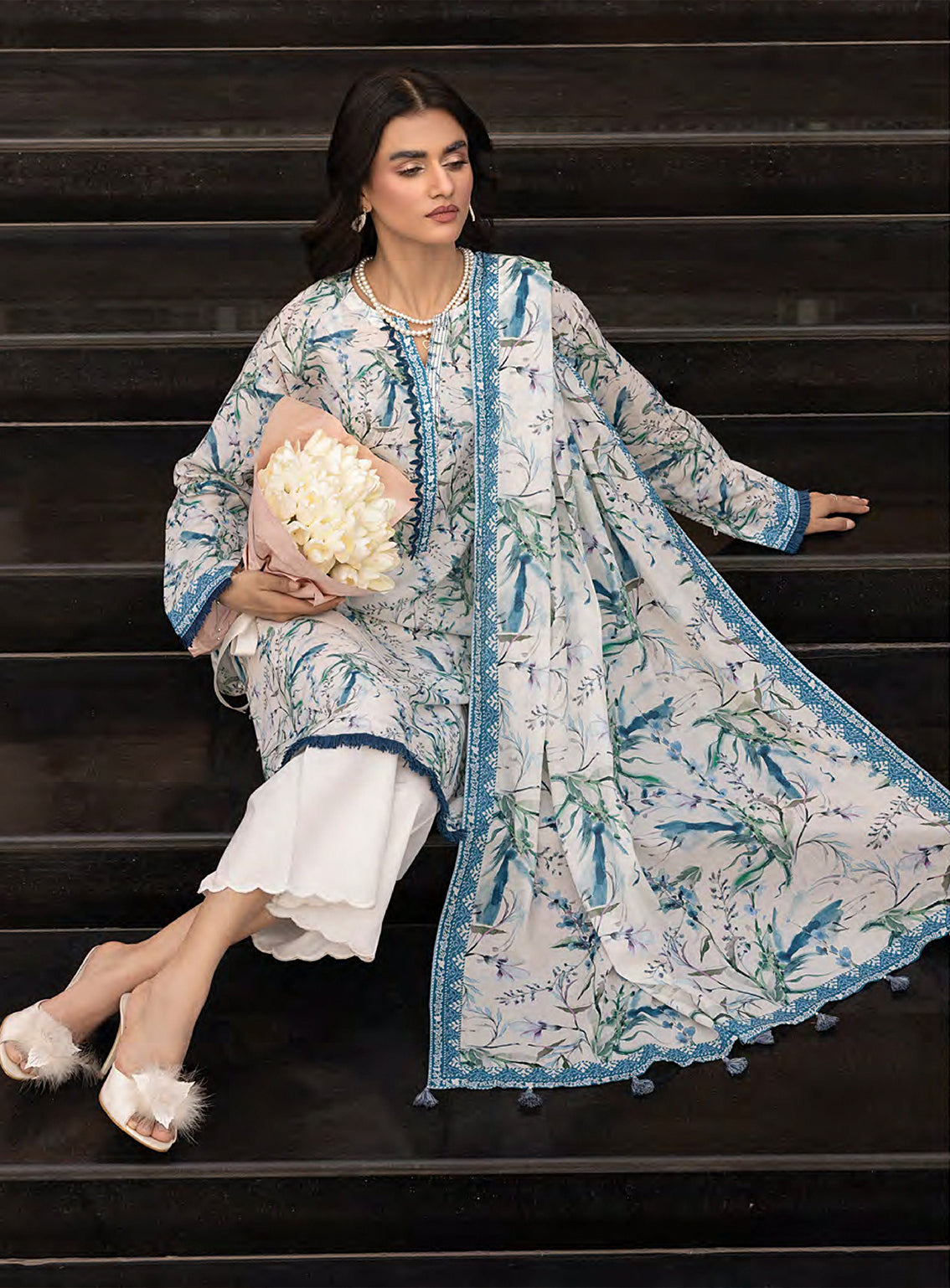 Komal By LSM Lakhany Printed Lawn 3 Piece Unstitched Suit LSM25KPL LG-MM-0261 Komal By LSM Lakhany Printed Lawn 3 Piece Unstitched Suit LSM25KPL LG-MM-0261