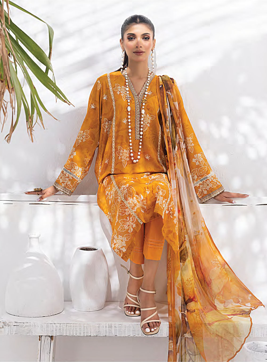 Komal Signature Prints By Lakhany Printed Lawn 3 Piece Unstitched Suit LSM24KS LG-MM-0108 Komal Signature Prints By Lakhany Printed Lawn 3 Piece Unstitched Suit LSM24KS LG-MM-0108