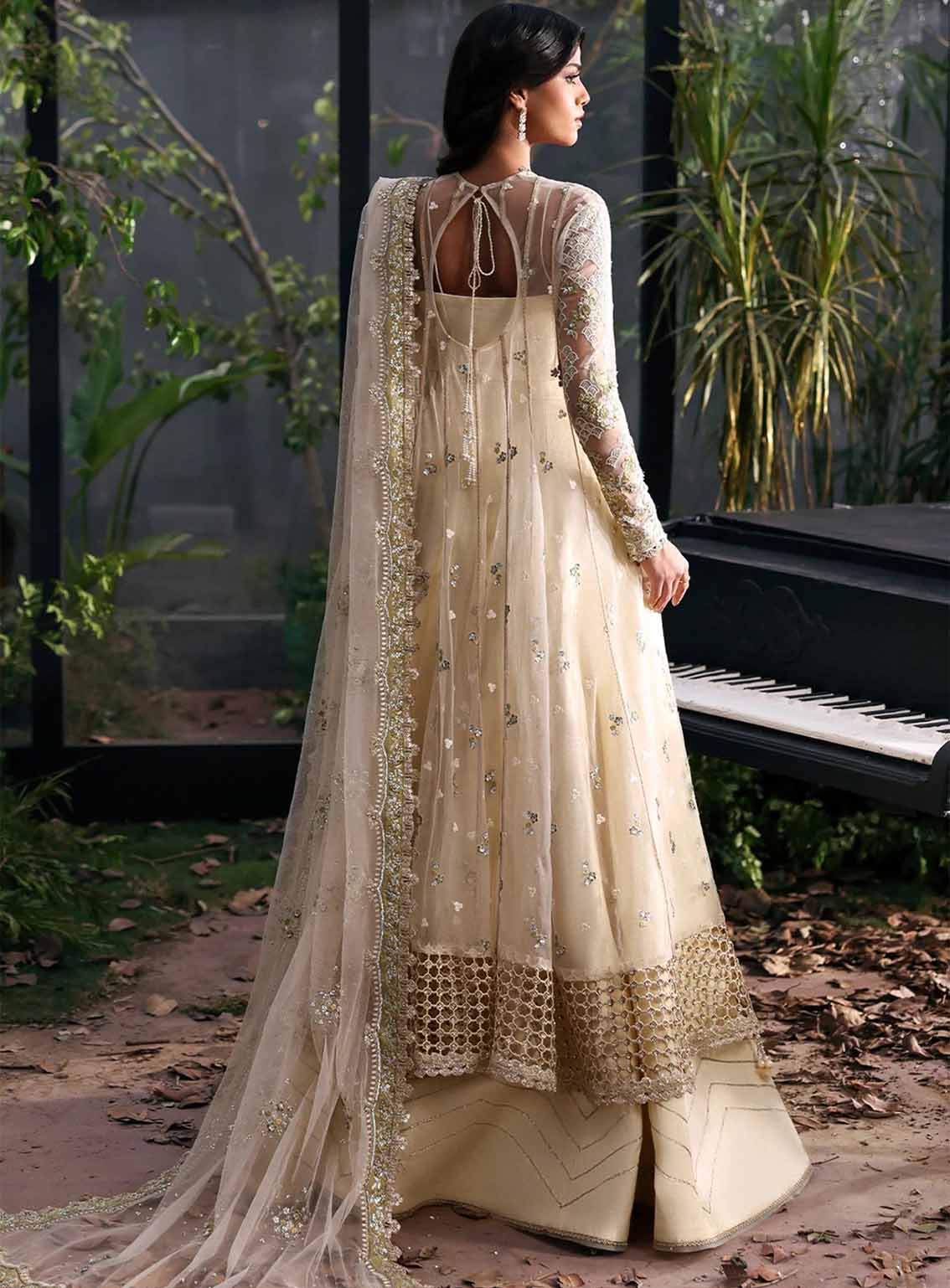 La Fuchsia By Afrozeh Embroidered Net 3 Piece Unstitched Suit AF25LFV1 D-10 FLEURIE La Fuchsia By Afrozeh Embroidered Net 3 Piece Unstitched Suit AF25LFV1 D-10 FLEURIE