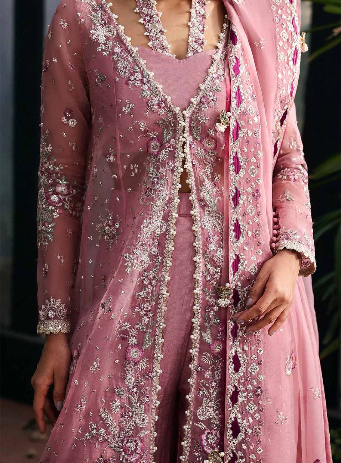 La Fuchsia By Afrozeh Embroidered Organza 3 Piece Unstitched Suit AF25LFV1 D-01 SERAIRA La Fuchsia By Afrozeh Embroidered Organza 3 Piece Unstitched Suit AF25LFV1 D-01 SERAIRA