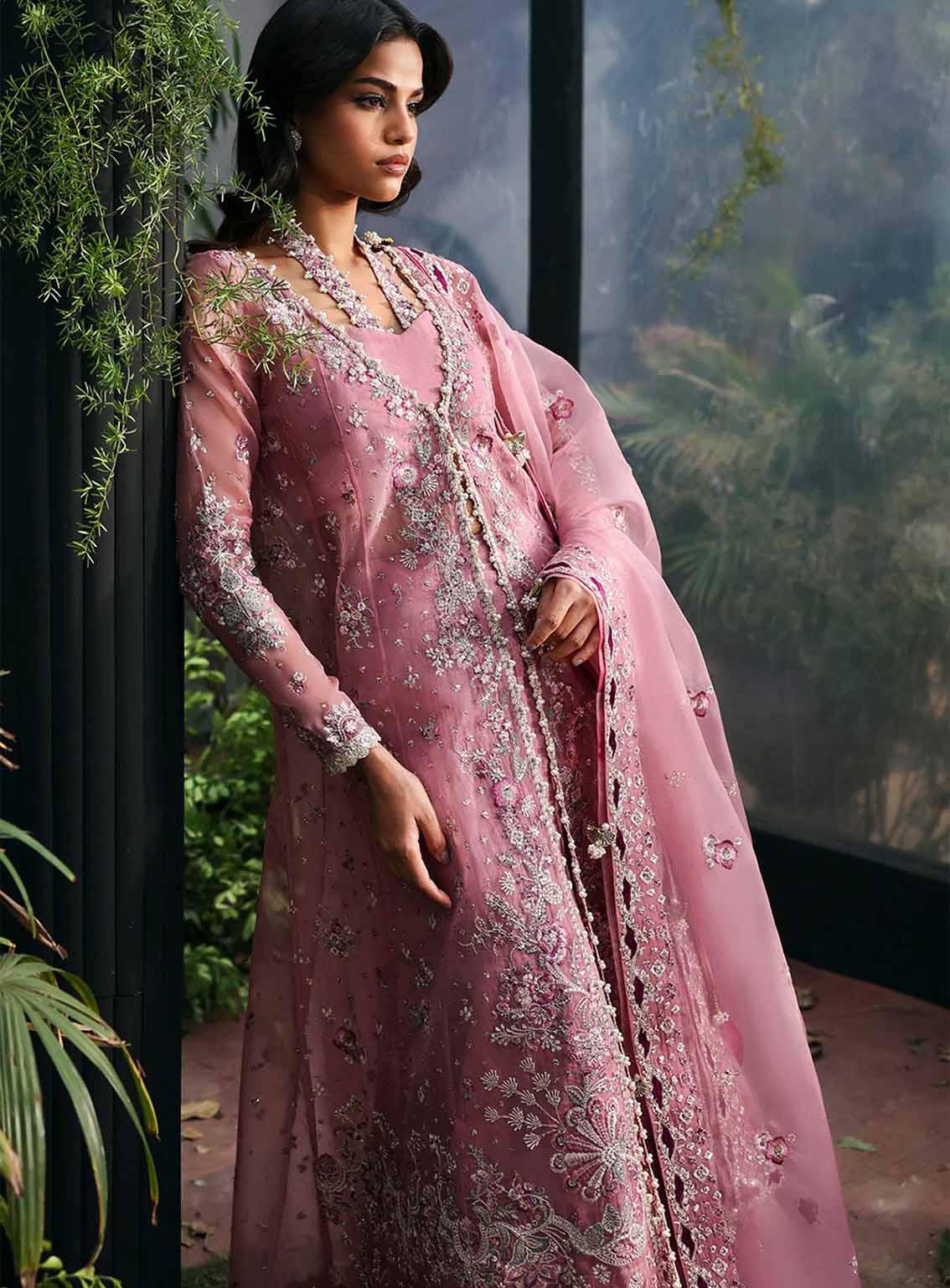 La Fuchsia By Afrozeh Embroidered Organza 3 Piece Unstitched Suit AF25LFV1 D-01 SERAIRA La Fuchsia By Afrozeh Embroidered Organza 3 Piece Unstitched Suit AF25LFV1 D-01 SERAIRA