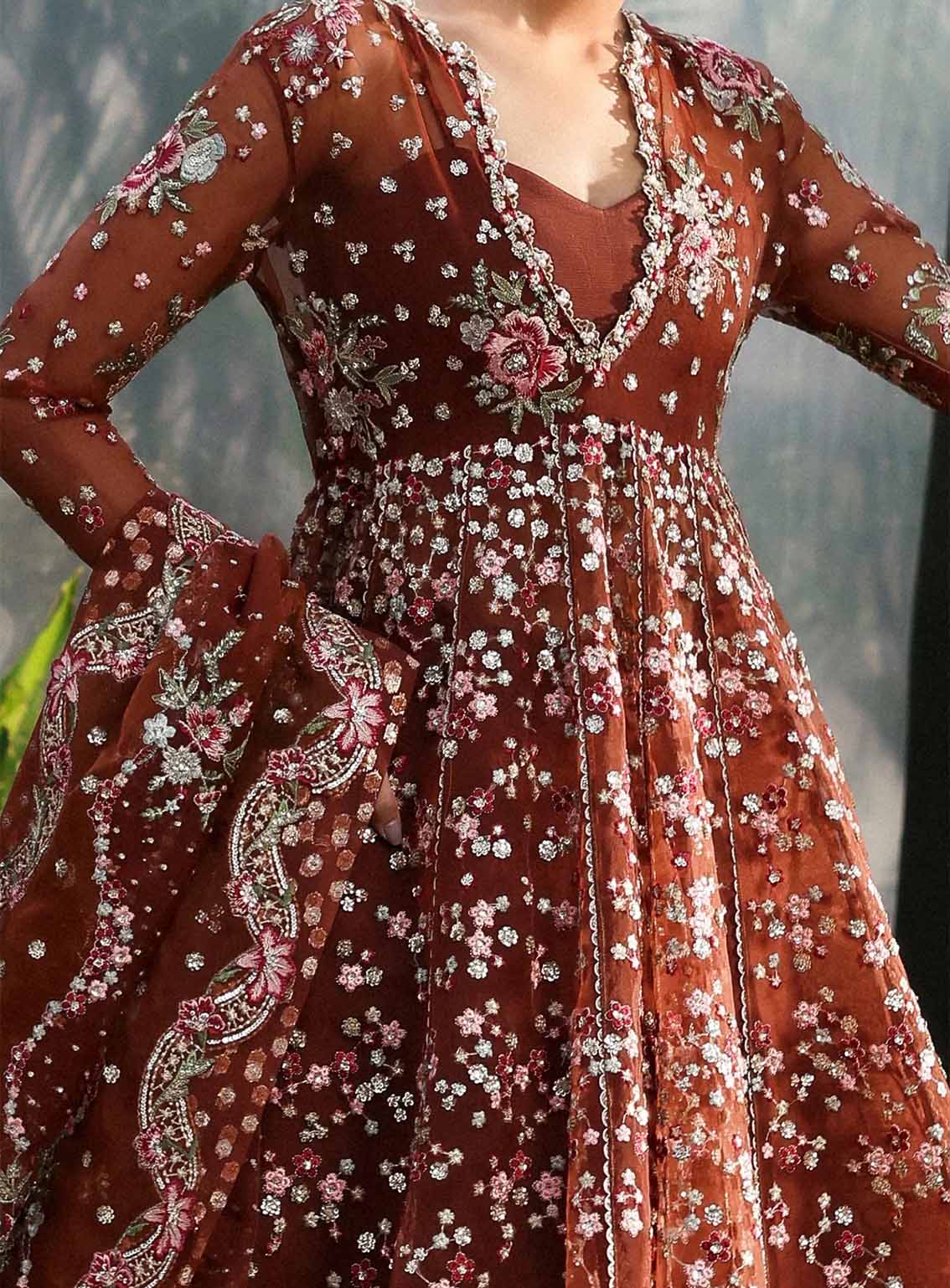 La Fuchsia By Afrozeh Embroidered Organza 3 Piece Unstitched Suit AF25LFV1 D-02 SHALE La Fuchsia By Afrozeh Embroidered Organza 3 Piece Unstitched Suit AF25LFV1 D-02 SHALE