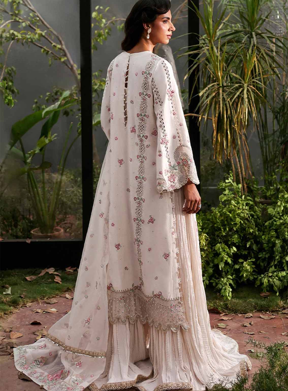 La Fuchsia By Afrozeh Embroidered Raw Silk 3 Piece Unstitched Suit AF25LFV1 D-05 RUE La Fuchsia By Afrozeh Embroidered Raw Silk 3 Piece Unstitched Suit AF25LFV1 D-05 RUE