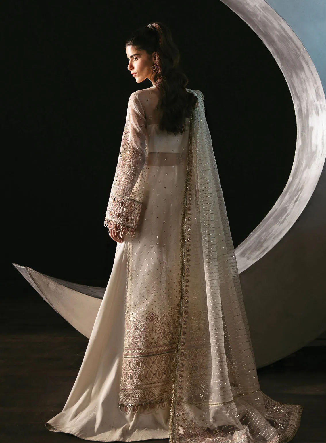 La Fuchsia By Afrozeh Festive Embroidered Organza 3 Piece Unstitched Suit AF24LV2 ZEYA La Fuchsia By Afrozeh Festive Embroidered Organza 3 Piece Unstitched Suit AF24LV2 ZEYA