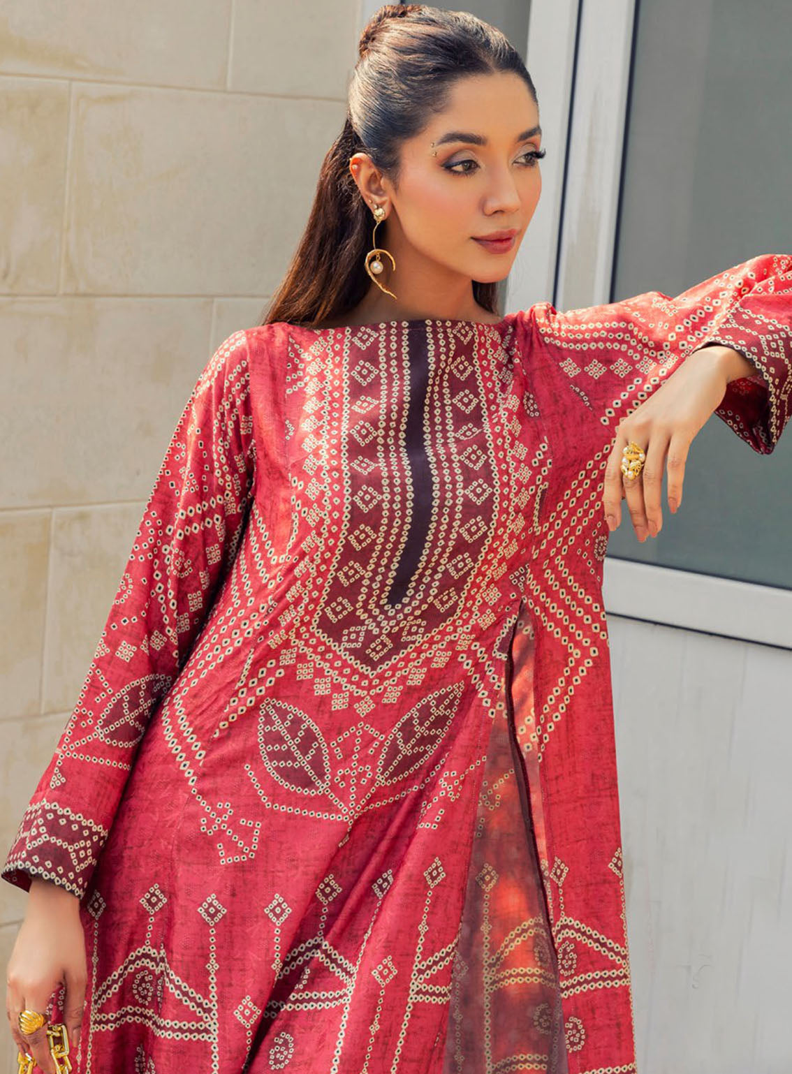 La Soie By Gul Ahmed Printed Silk 2 Piece Unstitched Suit GA24LSV1 TS-42002 La Soie By Gul Ahmed Printed Silk 2 Piece Unstitched Suit GA24LSV1 TS-42002