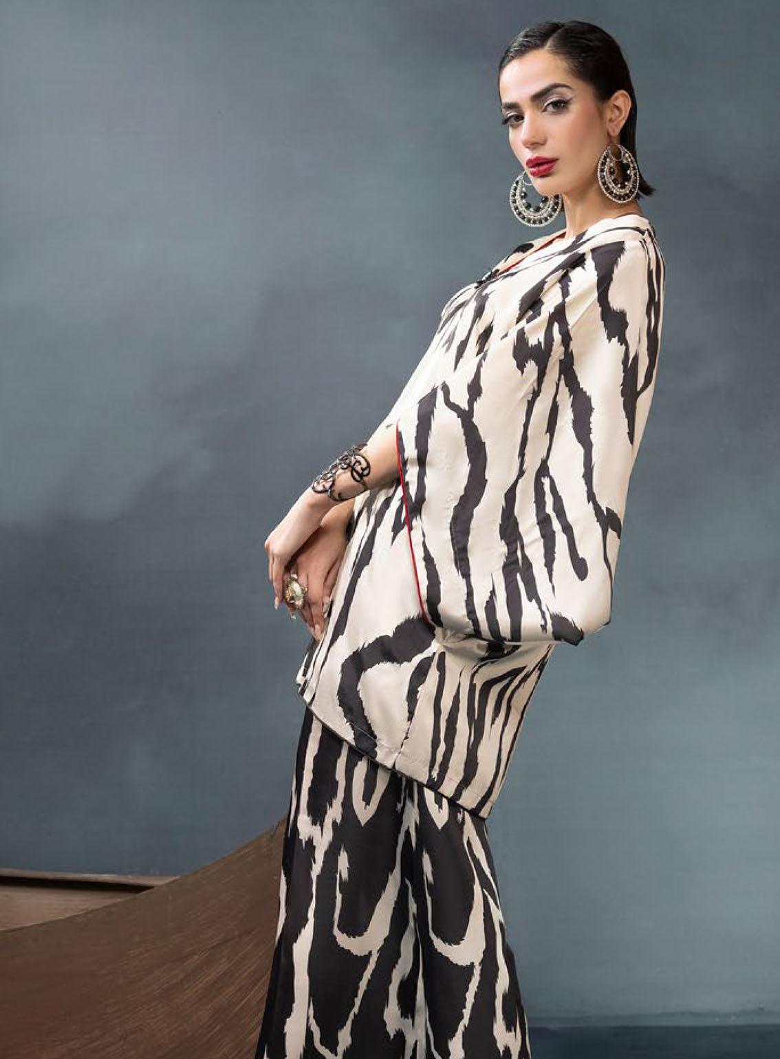 La Soie By Gul Ahmed Printed Silk 2 Piece Unstitched Suit GA24LSV1 TS-42012 La Soie By Gul Ahmed Printed Silk 2 Piece Unstitched Suit GA24LSV1 TS-42012