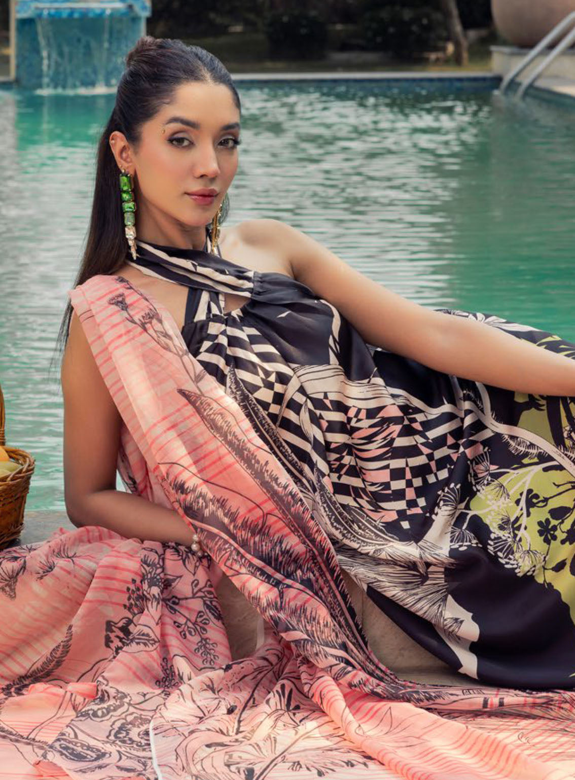 La Soie By Gul Ahmed Printed Silk 3 Piece Unstitched Suit GA24LSV1 S-42004 La Soie By Gul Ahmed Printed Silk 3 Piece Unstitched Suit GA24LSV1 S-42004