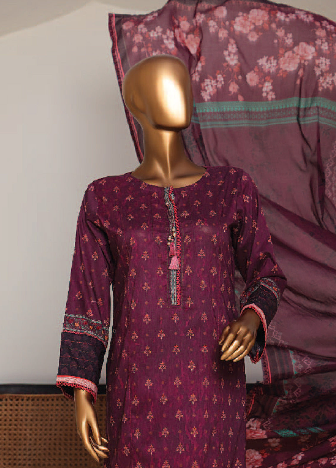 Lacekari By Sumi Printed Lawn Suits Stitched 3 Piece SU25LPL D-BG-02 Lacekari By Sumi Printed Lawn Suits Stitched 3 Piece SU25LPL D-BG-02