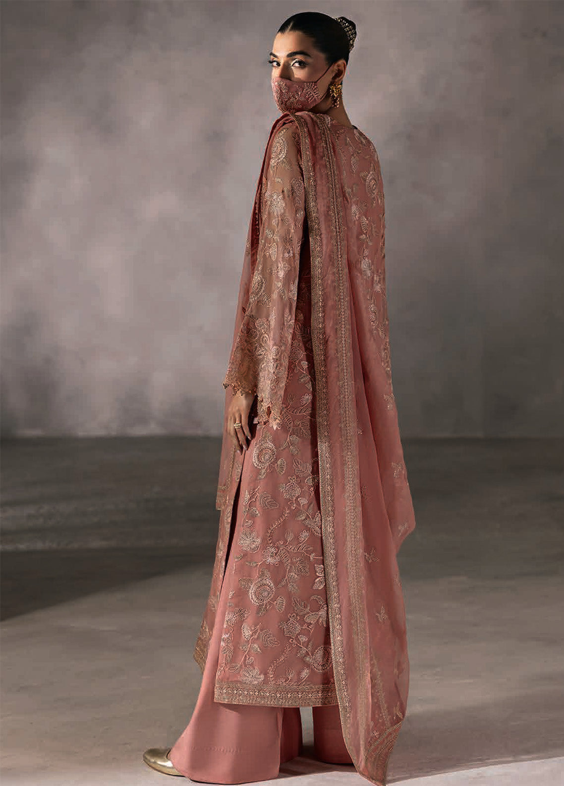 Laconic By Flossie Embroidered Chiffon 3 Piece Unstitched Suit FL25LV9 D-FE-907 Laconic By Flossie Embroidered Chiffon 3 Piece Unstitched Suit FL25LV9 D-FE-907