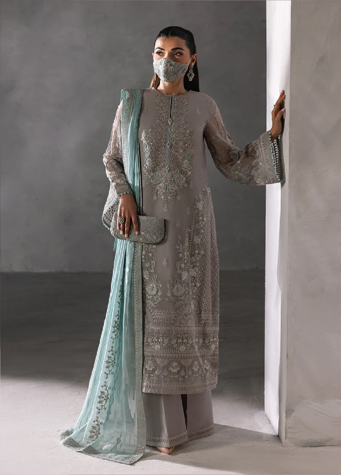 Laconic By Flossie Embroidered Chiffon 3 Piece Unstitched Suit FL25LV9 D-FE-908 Laconic By Flossie Embroidered Chiffon 3 Piece Unstitched Suit FL25LV9 D-FE-908
