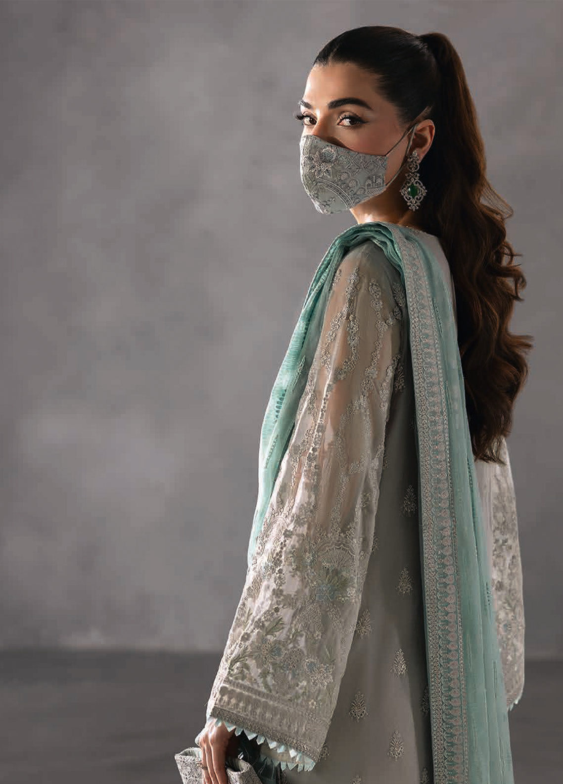 Laconic By Flossie Embroidered Chiffon 3 Piece Unstitched Suit FL25LV9 D-FE-908 Laconic By Flossie Embroidered Chiffon 3 Piece Unstitched Suit FL25LV9 D-FE-908