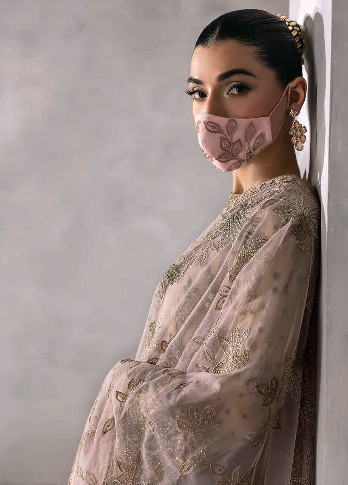 Laconic By Flossie Embroidered Chiffon 3 Piece Unstitched Suit FL25LV9 D-FE-910 Laconic By Flossie Embroidered Chiffon 3 Piece Unstitched Suit FL25LV9 D-FE-910