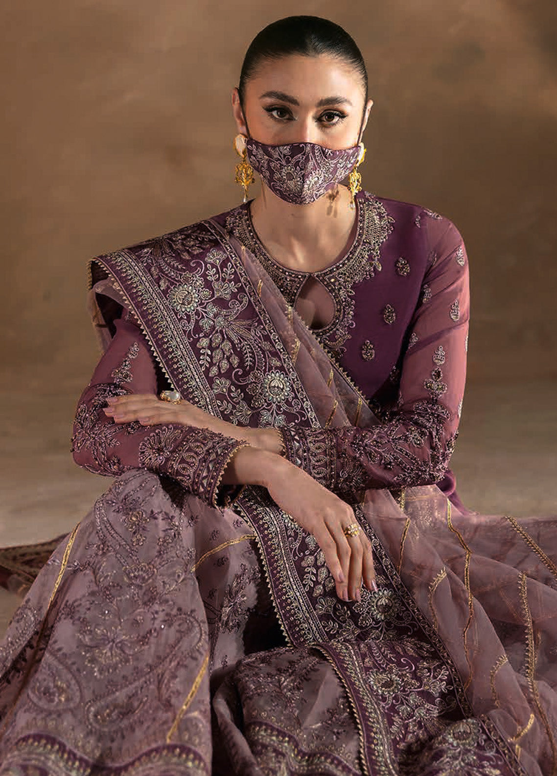 Laconic By Flossie Embroidered Organza 3 Piece Unstitched Suit FL25LV9 D-FE-906 Laconic By Flossie Embroidered Organza 3 Piece Unstitched Suit FL25LV9 D-FE-906