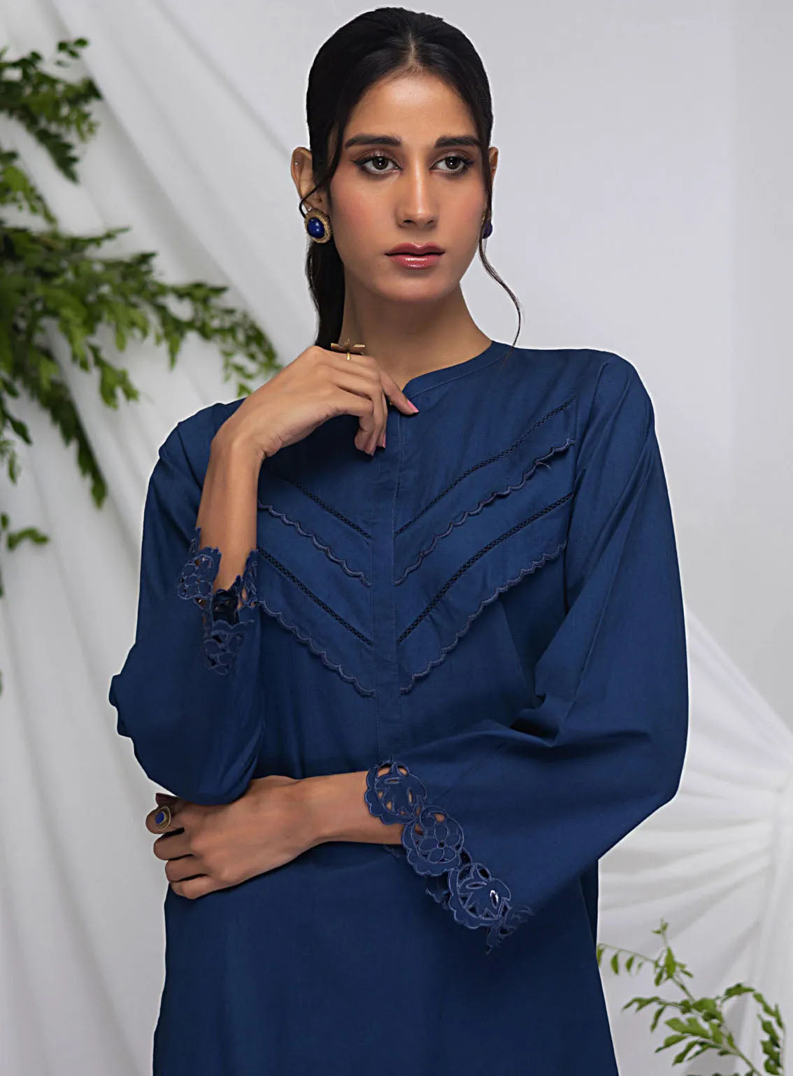 Lakhany Pret Embroidered Cambric 2 Piece Suit LG-SK-0091 Lakhany Pret Embroidered Cambric 2 Piece Suit LG-SK-0091