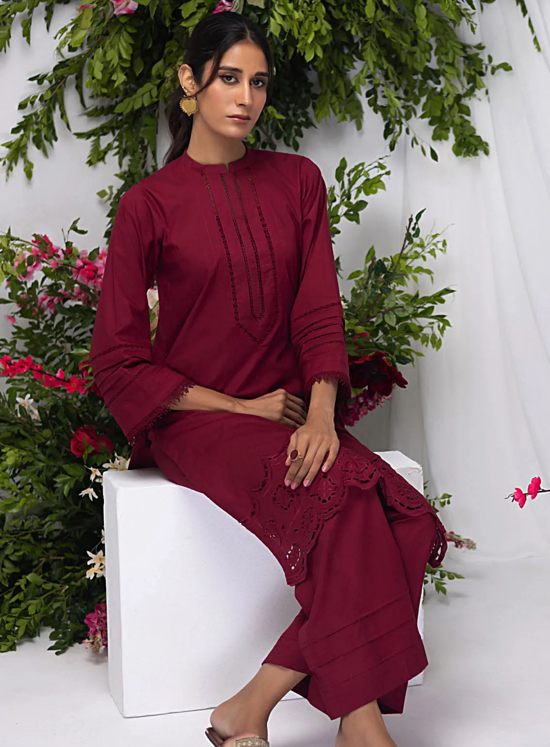 Lakhany Pret Embroidered Cambric 2 Piece Suit LG-SK-0092 Lakhany Pret Embroidered Cambric 2 Piece Suit LG-SK-0092