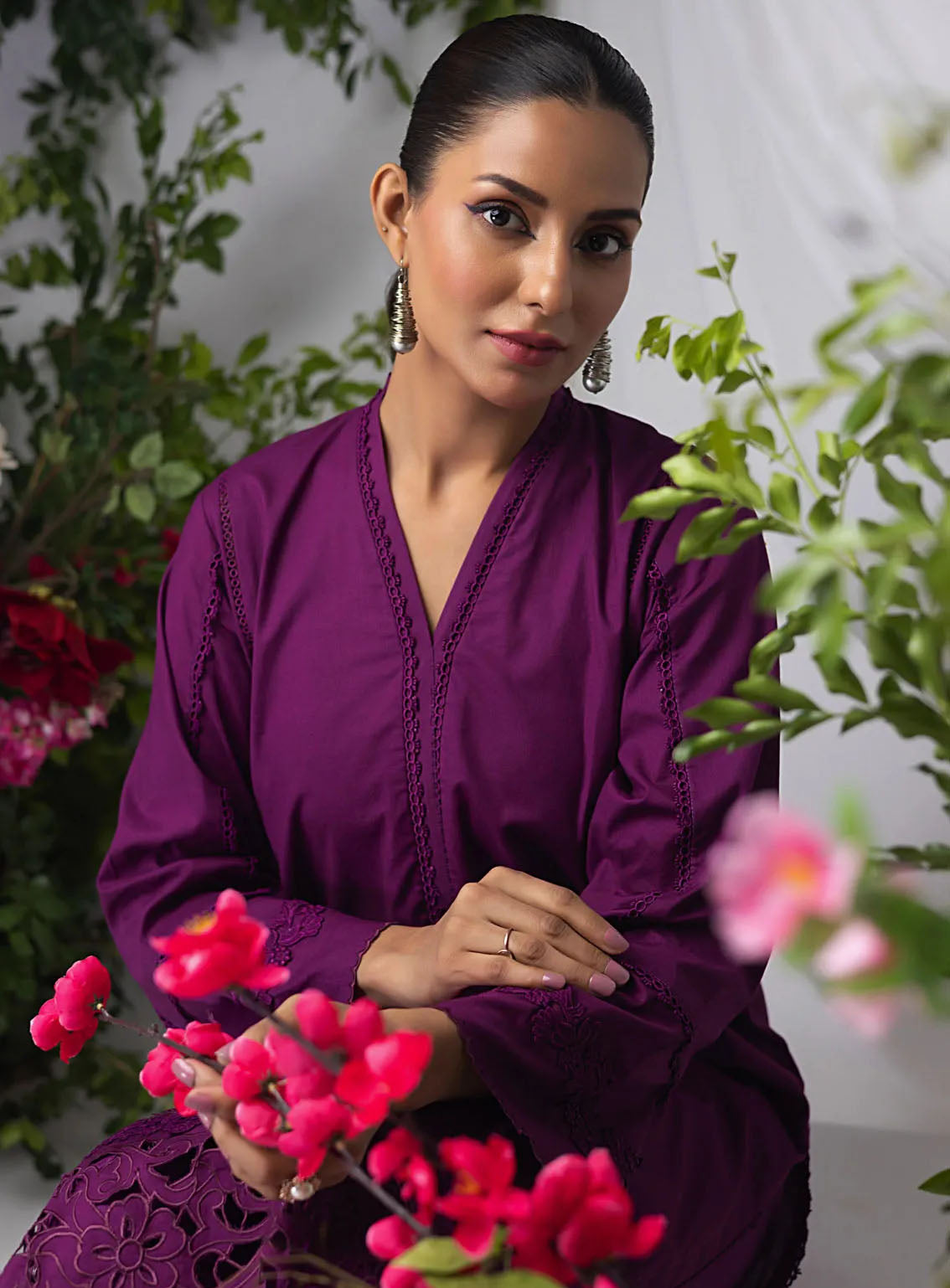 Lakhany Pret Embroidered Cambric 2 Piece Suit LG-SK-0093 Lakhany Pret Embroidered Cambric 2 Piece Suit LG-SK-0093