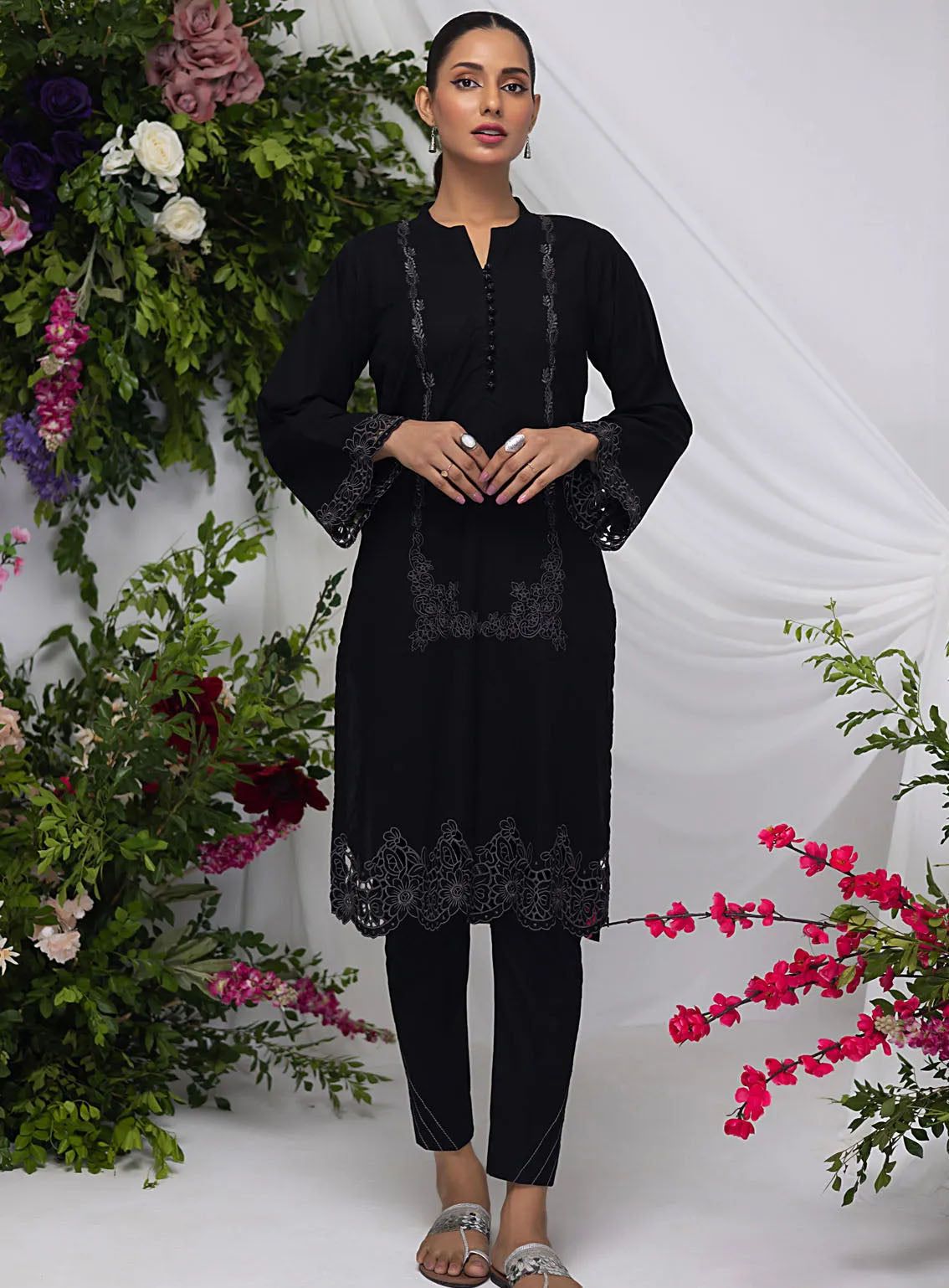 Lakhany Pret Embroidered Cambric 2 Piece Suit LG-SK-0095 Lakhany Pret Embroidered Cambric 2 Piece Suit LG-SK-0095