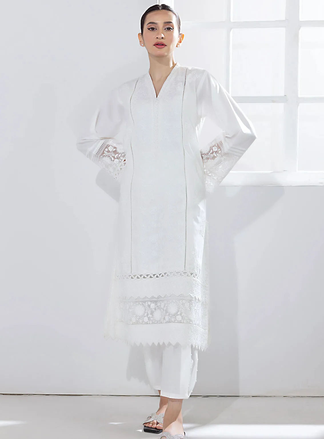 Lakhany Pret Embroidered Cambric Kurti LG-SK-0161 Lakhany Pret Embroidered Cambric Kurti LG-SK-0161