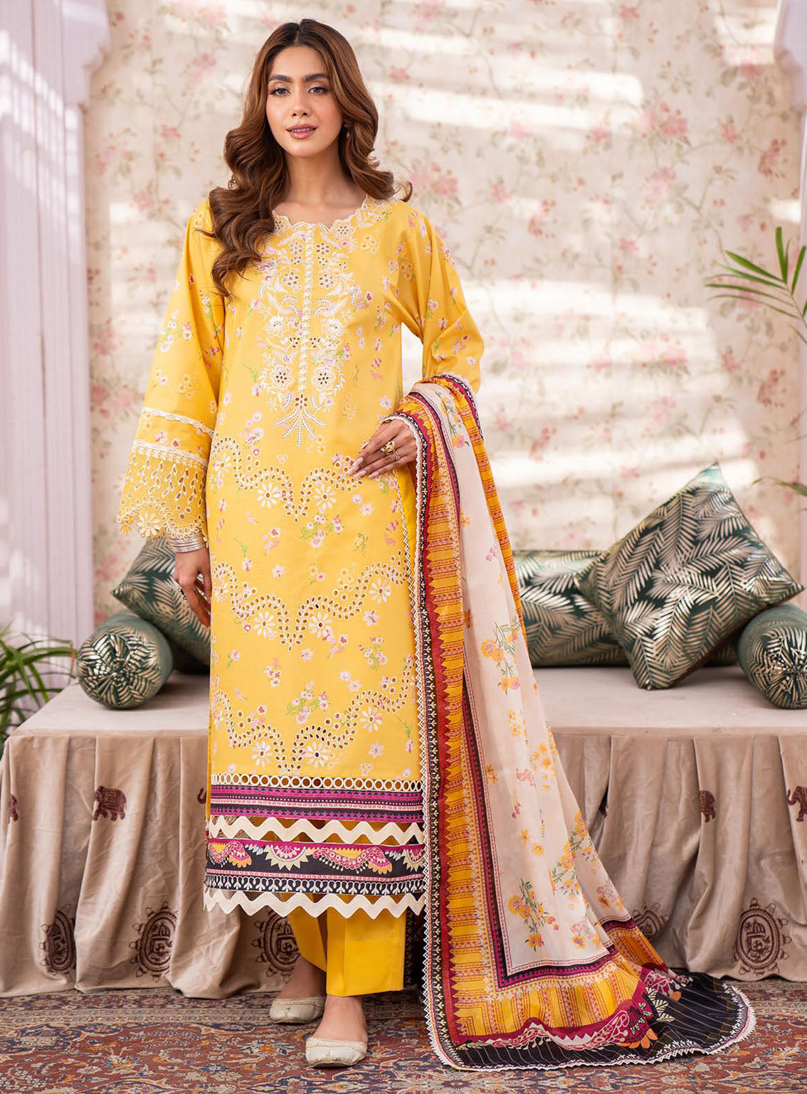Lamhay By Bin Ilyas Luxury Embroidered Lawn 3 Piece Unstitched Suit BI24LLEL D-104 Lamhay By Bin Ilyas Luxury Embroidered Lawn 3 Piece Unstitched Suit BI24LLEL D-104