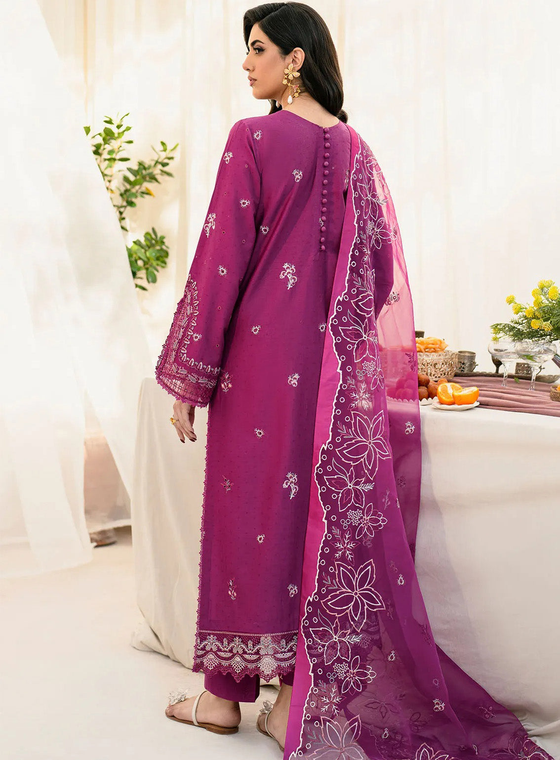 Lamhay By Zarif Embroidered Lawn 3 Piece Unstitched Suit ZF25LEL D-01 ALOHA Lamhay By Zarif Embroidered Lawn 3 Piece Unstitched Suit ZF25LEL D-01 ALOHA