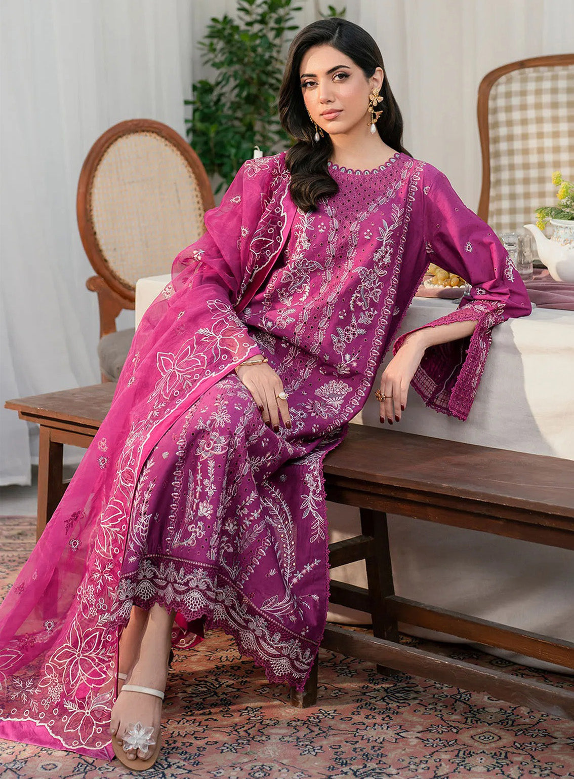 Lamhay By Zarif Embroidered Lawn 3 Piece Unstitched Suit ZF25LEL D-01 ALOHA Lamhay By Zarif Embroidered Lawn 3 Piece Unstitched Suit ZF25LEL D-01 ALOHA