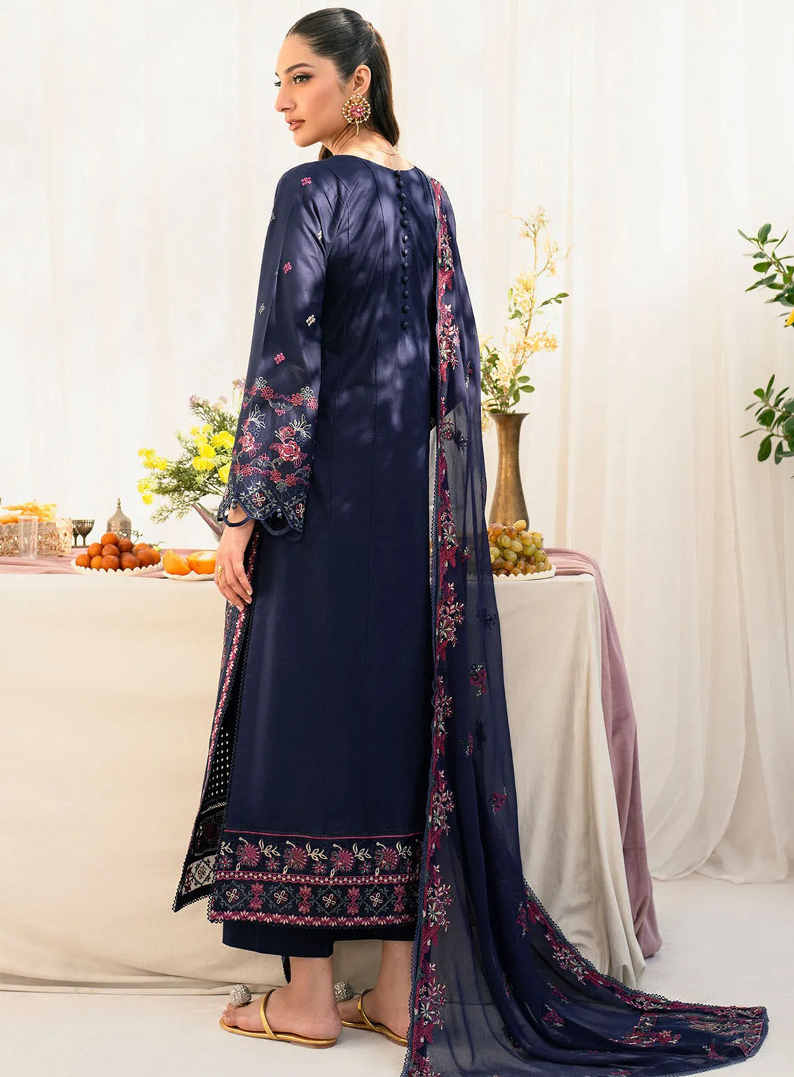 Lamhay By Zarif Embroidered Lawn 3 Piece Unstitched Suit ZF25LEL D-02 AYUSHA Lamhay By Zarif Embroidered Lawn 3 Piece Unstitched Suit ZF25LEL D-02 AYUSHA