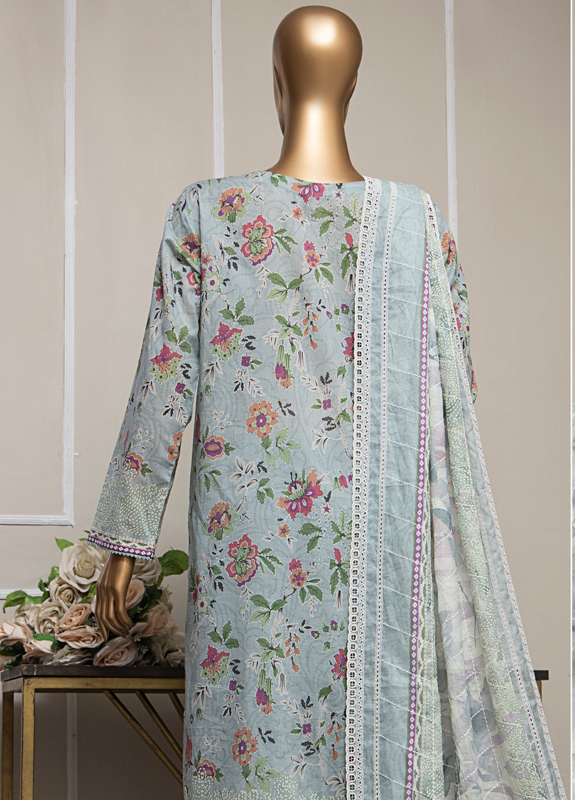 Lawnkari By HZ Textile Embroidered Lawn 3 Piece Unstitched Suit HZ25LV2 PLK-1026 Lawnkari By HZ Textile Embroidered Lawn 3 Piece Unstitched Suit HZ25LV2 PLK-1026