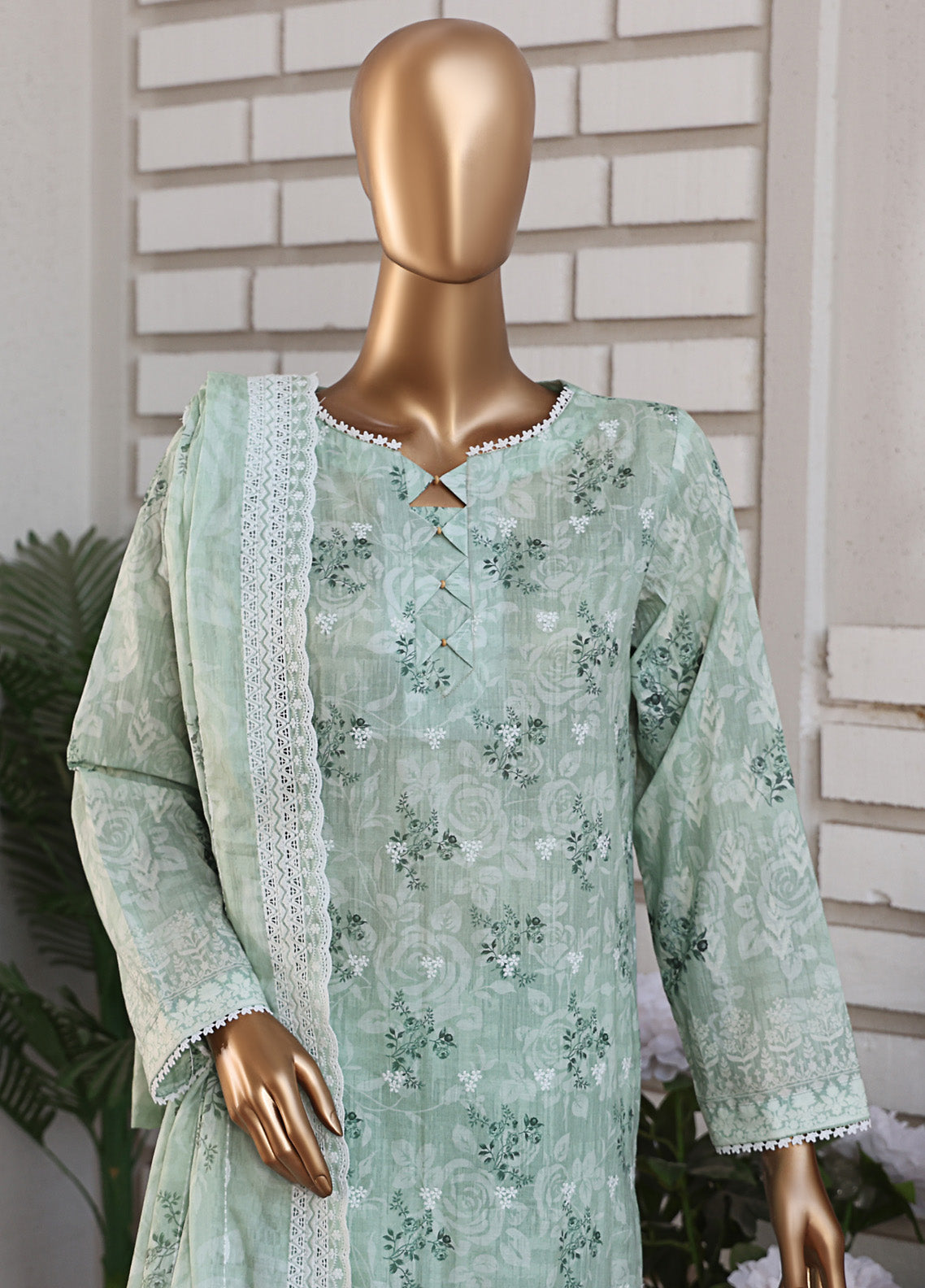 Lawnkari By HZ Textile Embroidered Lawn 3 Piece Unstitched Suit HZ25LV2 PLK-812 Lawnkari By HZ Textile Embroidered Lawn 3 Piece Unstitched Suit HZ25LV2 PLK-812