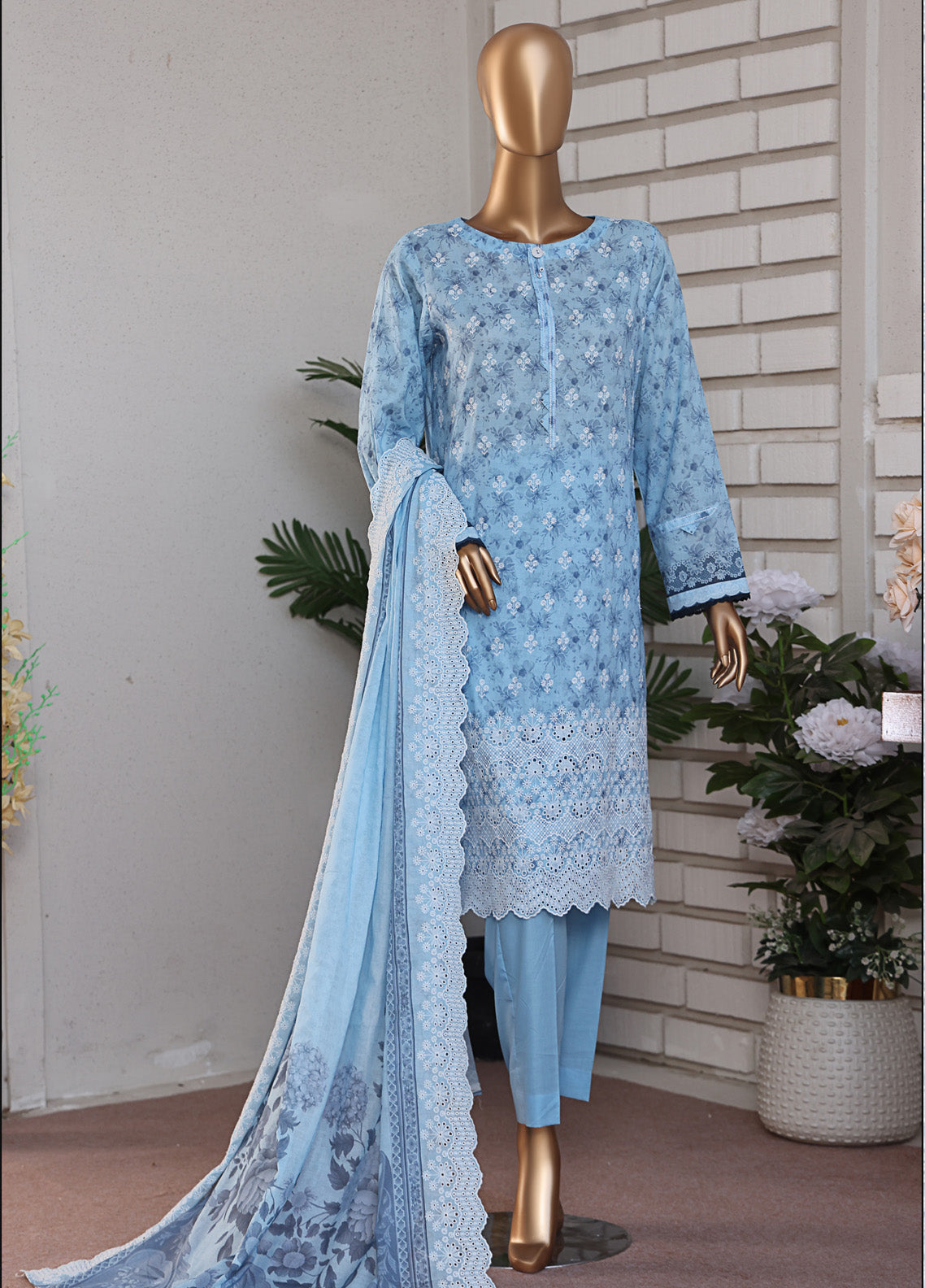 Lawnkari By HZ Textile Embroidered Lawn 3 Piece Unstitched Suit HZ25LV2 PLK-817 Lawnkari By HZ Textile Embroidered Lawn 3 Piece Unstitched Suit HZ25LV2 PLK-817