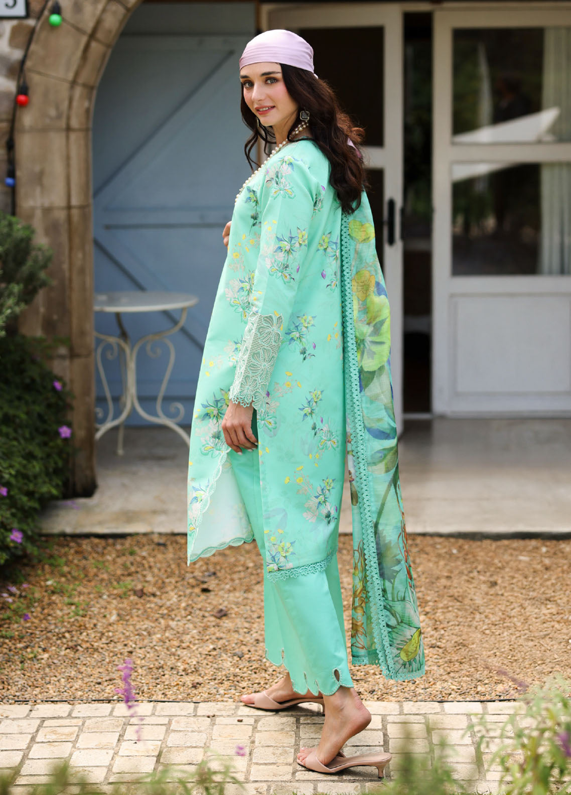 Life Style By Rang Rasiya Embroidered Lawn 3 Piece Unstitched Suit RR26LSS D-02 SAGE Life Style By Rang Rasiya Embroidered Lawn 3 Piece Unstitched Suit RR26LSS D-02 SAGE