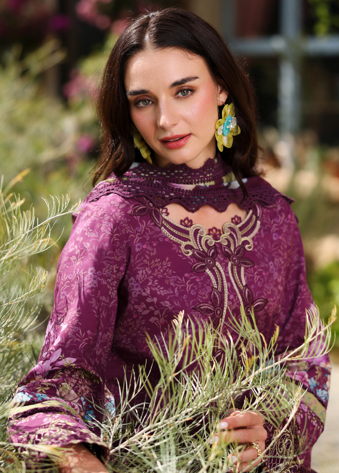 Life Style By Rang Rasiya Embroidered Lawn 3 Piece Unstitched Suit RR26LSS D-10 UTOPIA Life Style By Rang Rasiya Embroidered Lawn 3 Piece Unstitched Suit RR26LSS D-10 UTOPIA