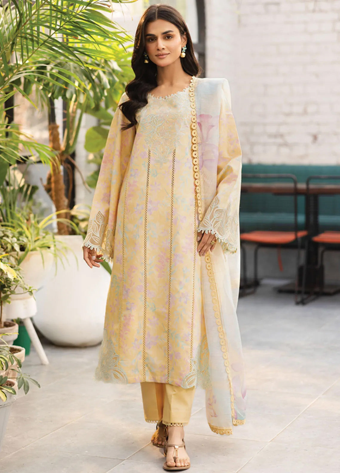 Lifestyle By Rang Rasiya Embroidered Lawn 3 Piece Unstitched Suit RR25LS D-04 HAZEL Lifestyle By Rang Rasiya Embroidered Lawn 3 Piece Unstitched Suit RR25LS D-04 HAZEL