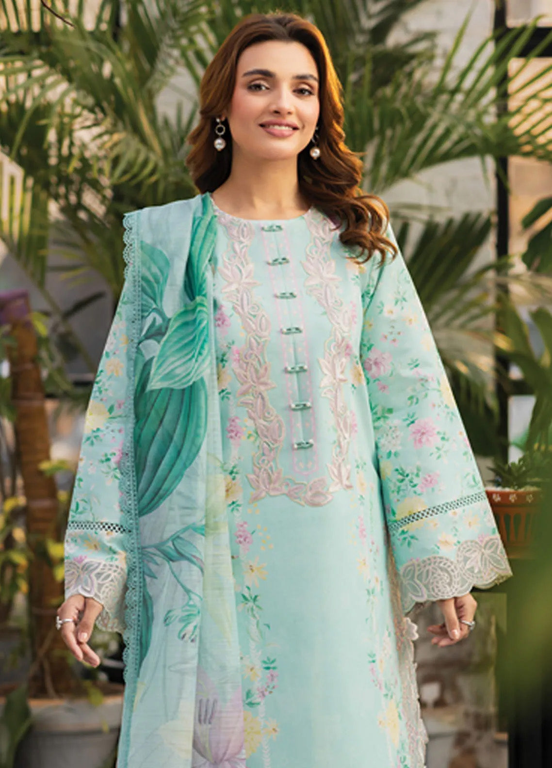 Lifestyle By Rang Rasiya Embroidered Lawn 3 Piece Unstitched Suit RR25LS D-05 MELLOW Lifestyle By Rang Rasiya Embroidered Lawn 3 Piece Unstitched Suit RR25LS D-05 MELLOW