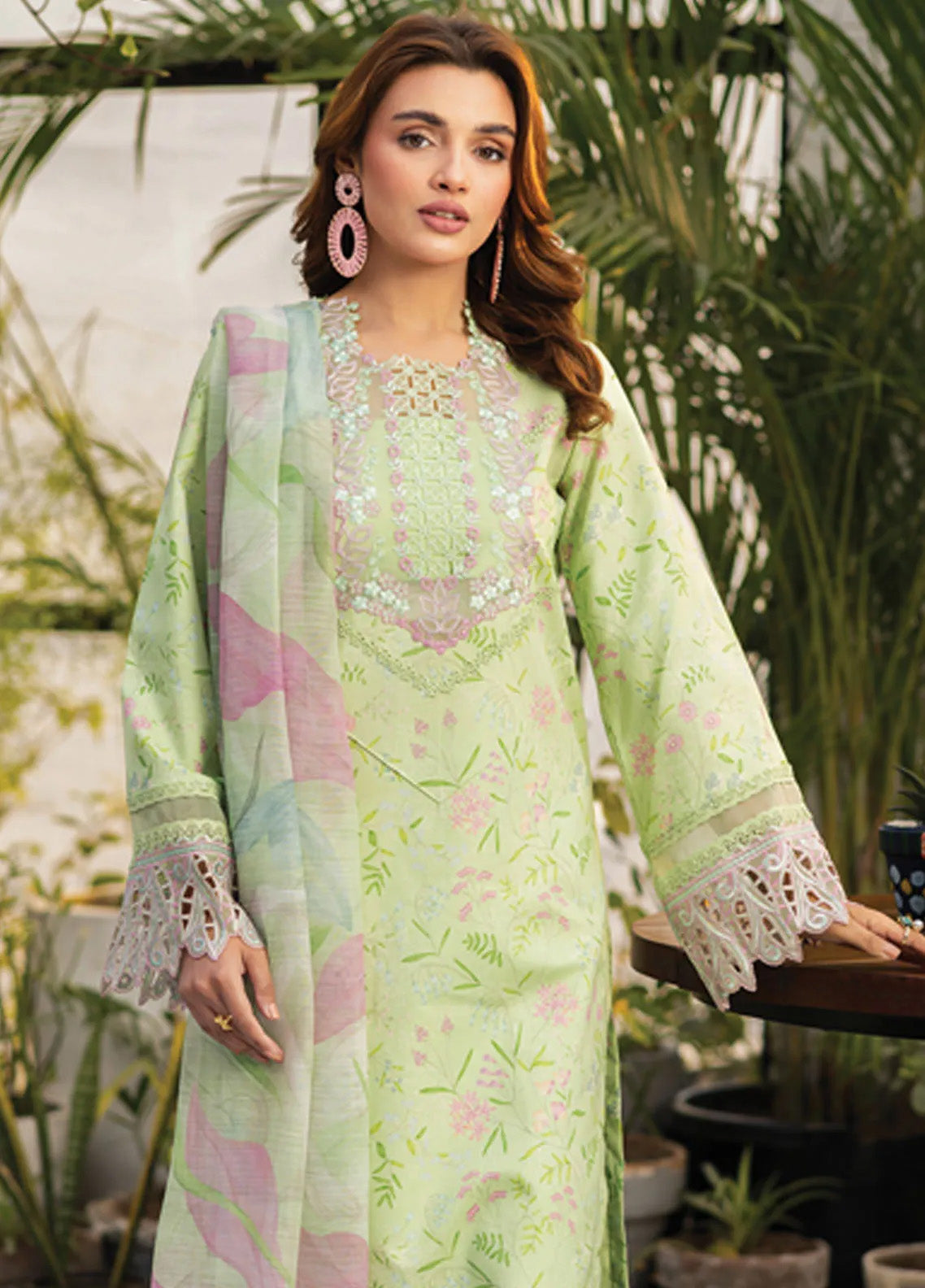 Lifestyle By Rang Rasiya Embroidered Lawn 3 Piece Unstitched Suit RR25LS D-06 ROSEMARY Lifestyle By Rang Rasiya Embroidered Lawn 3 Piece Unstitched Suit RR25LS D-06 ROSEMARY
