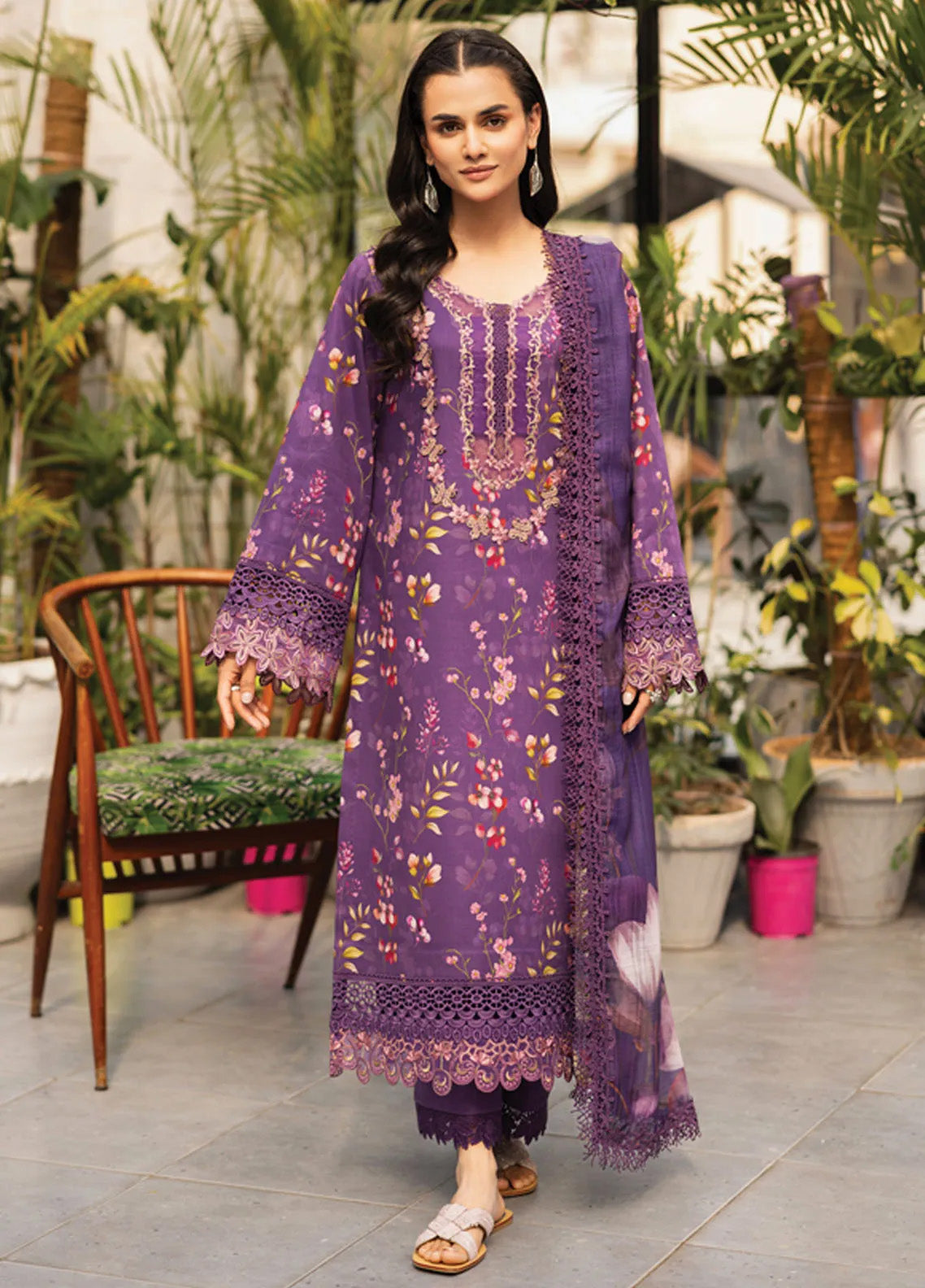 Lifestyle By Rang Rasiya Embroidered Lawn 3 Piece Unstitched Suit RR25LS D-08 CHARLOTTE Lifestyle By Rang Rasiya Embroidered Lawn 3 Piece Unstitched Suit RR25LS D-08 CHARLOTTE
