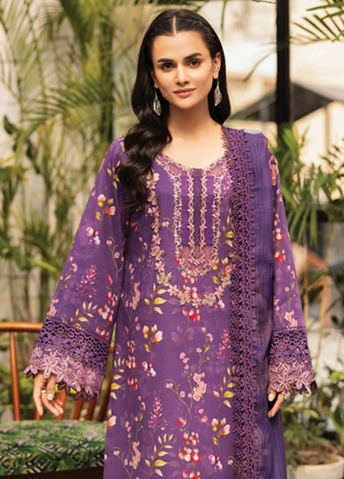Lifestyle By Rang Rasiya Embroidered Lawn 3 Piece Unstitched Suit RR25LS D-08 CHARLOTTE Lifestyle By Rang Rasiya Embroidered Lawn 3 Piece Unstitched Suit RR25LS D-08 CHARLOTTE