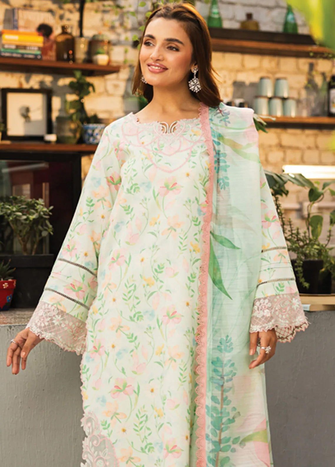 Lifestyle By Rang Rasiya Embroidered Lawn 3 Piece Unstitched Suit RR25LS D-13 SAGE Lifestyle By Rang Rasiya Embroidered Lawn 3 Piece Unstitched Suit RR25LS D-13 SAGE