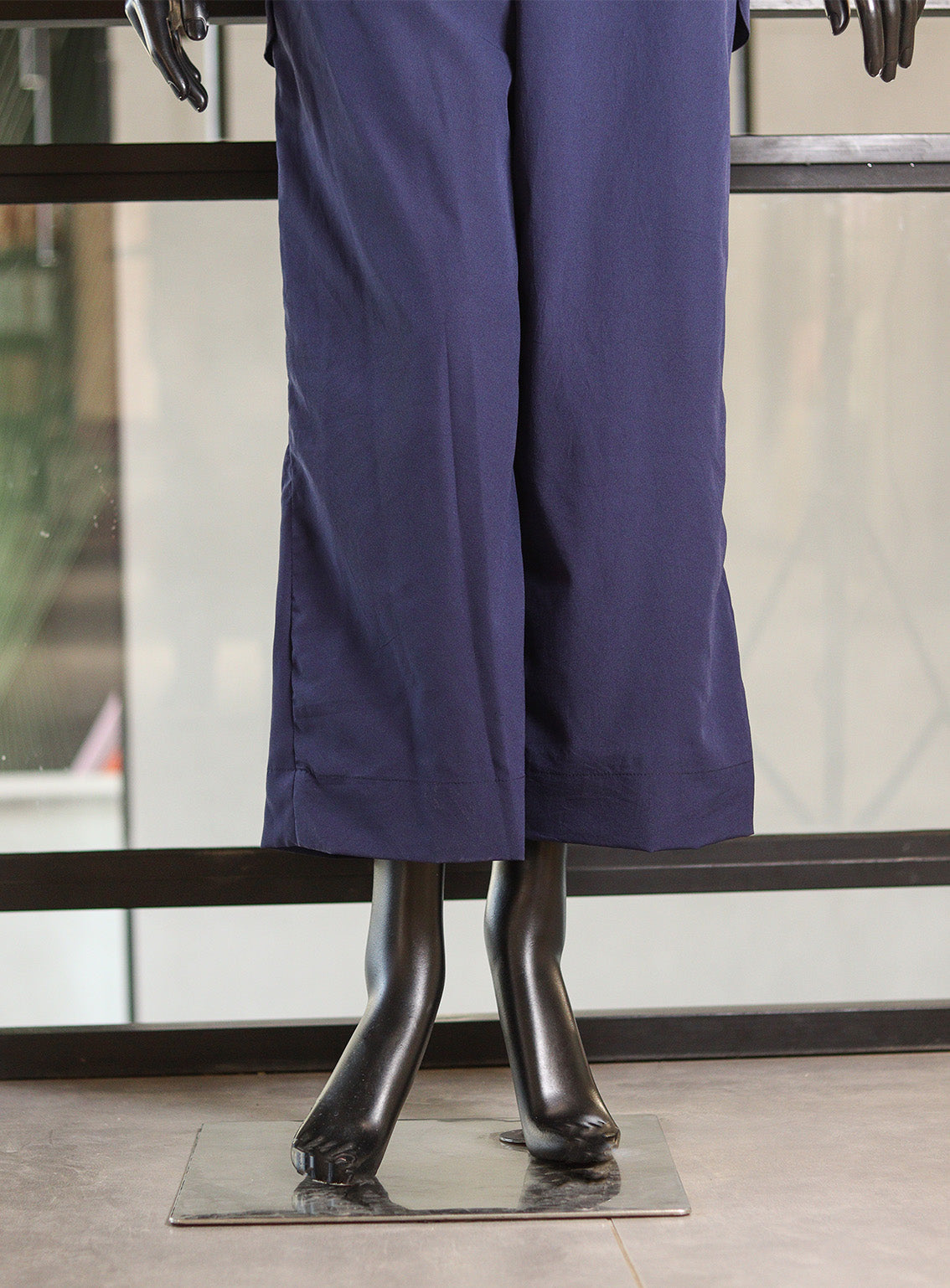 LSM Lakhany Dyed Crape 2 Piece Stitched Suit LSMS25DC D-00142 LSM Lakhany Dyed Crape 2 Piece Stitched Suit LSMS25DC D-00142