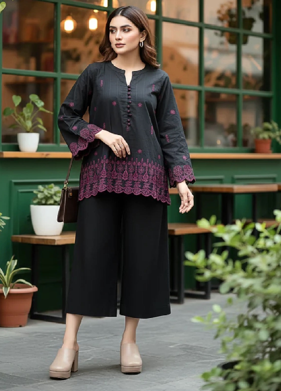 LSM Lakhany Embrodiered Lawn 1 Piece Stitched Kurti LSM26FT D-LG-RL-0382 LSM Lakhany Embrodiered Lawn 1 Piece Stitched Kurti LSM26FT D-LG-RL-0382