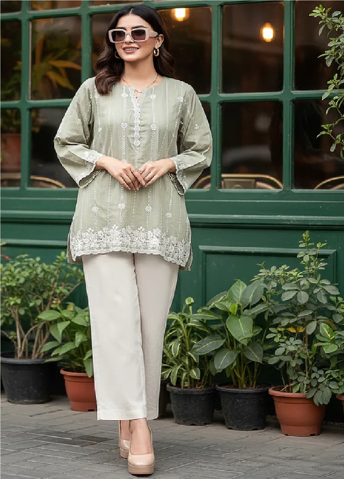 LSM Lakhany Embrodiered Lawn 1 Piece Stitched Kurti LSM26FT D-LG-UB-0282 LSM Lakhany Embrodiered Lawn 1 Piece Stitched Kurti LSM26FT D-LG-UB-0282