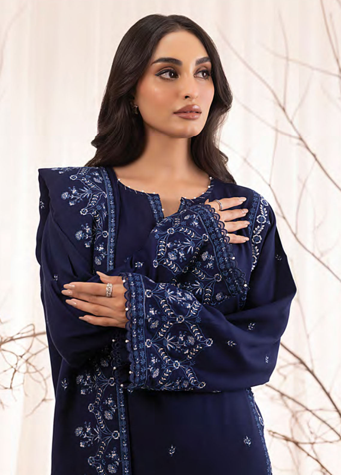 LSM Lakhany Embroidered Cashmi Wool 3 Piece Unstitched Suit LSM25WES D-LG-IZ-0450 LSM Lakhany Embroidered Cashmi Wool 3 Piece Unstitched Suit LSM25WES D-LG-IZ-0450