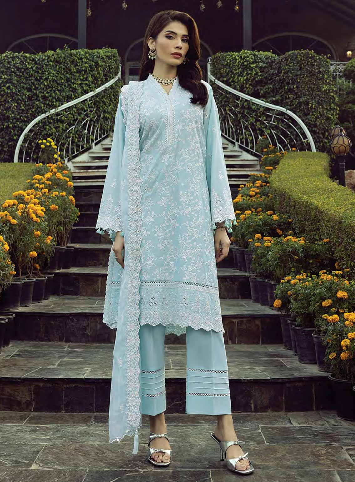 LSM Lakhany Embroidered Lawn 3 Piece Unstitched Suit LSM25EE LG-IZ-0308 LSM Lakhany Embroidered Lawn 3 Piece Unstitched Suit LSM25EE LG-IZ-0308
