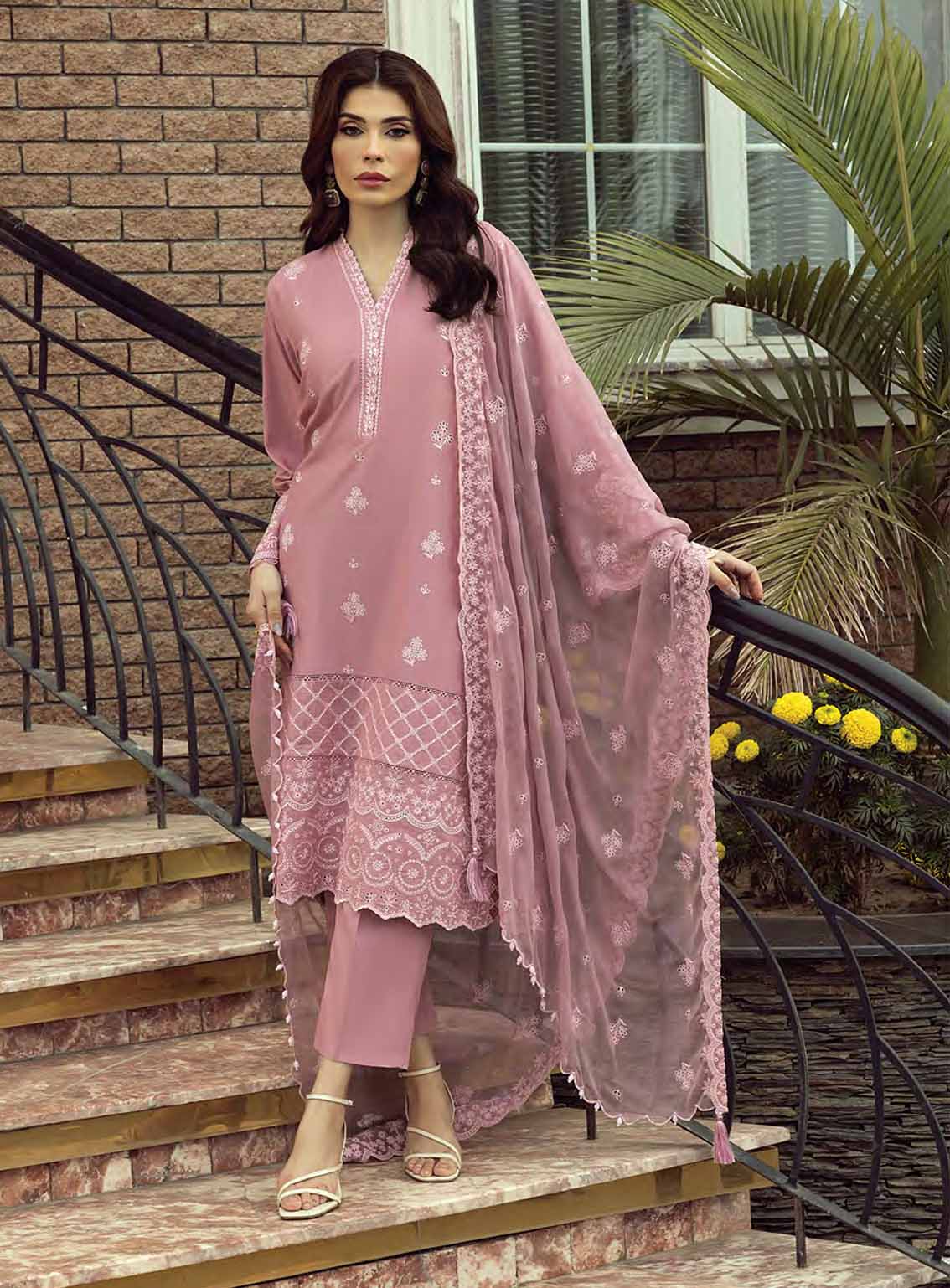 LSM Lakhany Embroidered Lawn 3 Piece Unstitched Suit LSM25EE LG-RL-0169 LSM Lakhany Embroidered Lawn 3 Piece Unstitched Suit LSM25EE LG-RL-0169