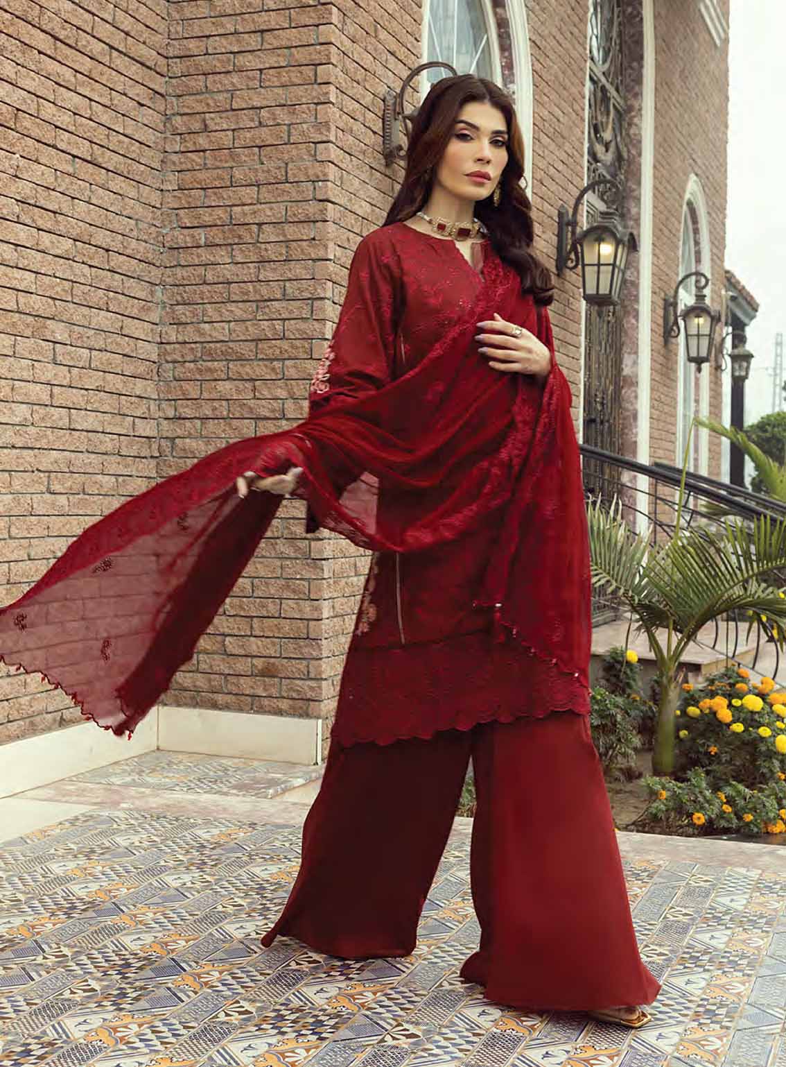 LSM Lakhany Embroidered Lawn 3 Piece Unstitched Suit LSM25EE LG-UB-0122 LSM Lakhany Embroidered Lawn 3 Piece Unstitched Suit LSM25EE LG-UB-0122