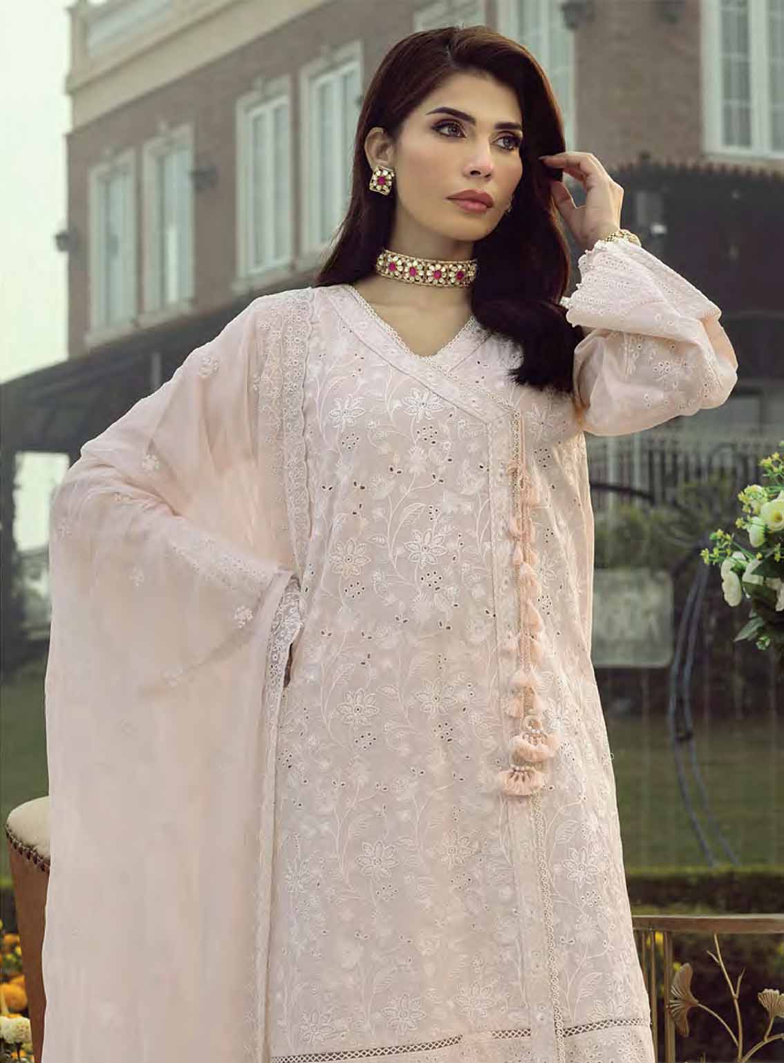 LSM Lakhany Embroidered Lawn 3 Piece Unstitched Suit LSM25EE LG-UB-0126 LSM Lakhany Embroidered Lawn 3 Piece Unstitched Suit LSM25EE LG-UB-0126