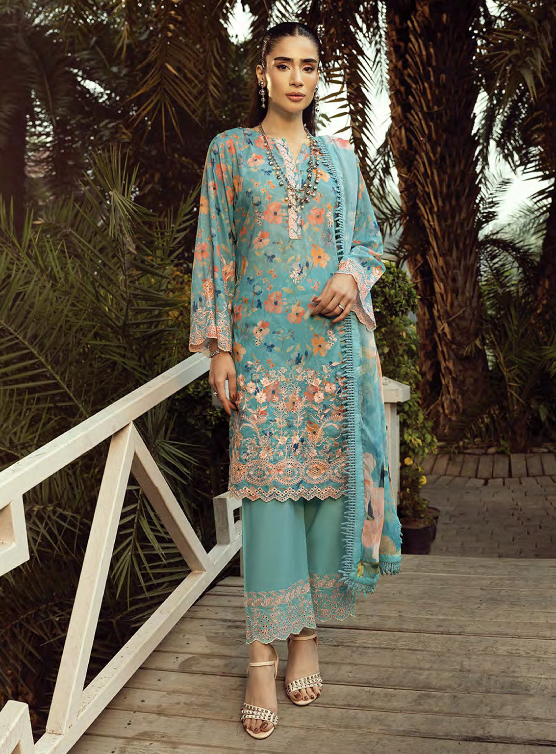 LSM Lakhany Embroidered Lawn 3 Piece Unstitched Suit LSM25SE LG-AR-0087 LSM Lakhany Embroidered Lawn 3 Piece Unstitched Suit LSM25SE LG-AR-0087
