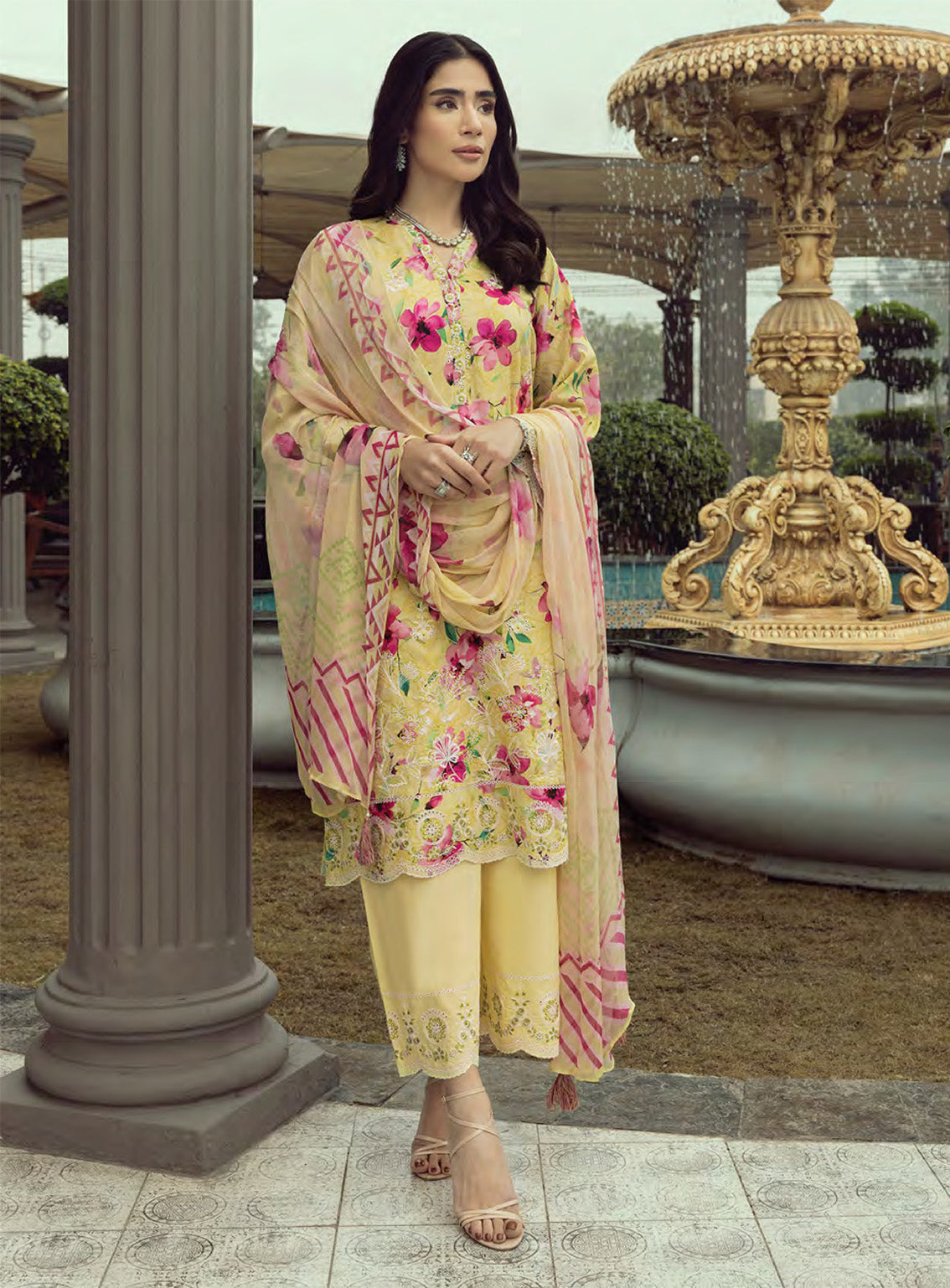 LSM Lakhany Embroidered Lawn 3 Piece Unstitched Suit LSM25SE LG-AR-0099 LSM Lakhany Embroidered Lawn 3 Piece Unstitched Suit LSM25SE LG-AR-0099